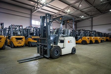  Электрический погрузчик GOODSENSE FB18Li 1,8т 3,0м литий 80В/150Ач Арт 139624 низкие цены 