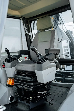  Экскаватор-погрузчик Bull 4SX-F арт. 10000026 низкие цены 